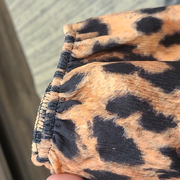 Zara leopard print top with puffy sleeves - Picture 6 of 6